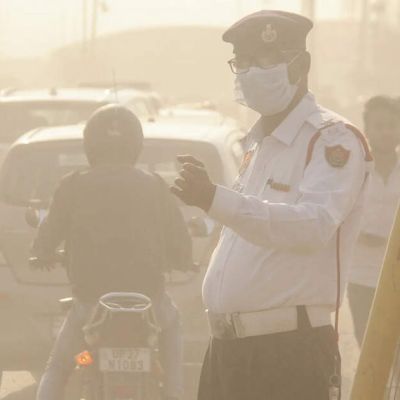 Delhi wakes up to “poor” air quality ahead of Diwali, AQI hits 284