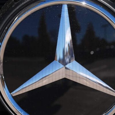 Mercedes Benz reports Q2 profit boost but flags China woes for car sales