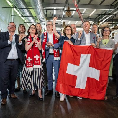 Early results show Swiss voters reject right-wing’s bid to c…