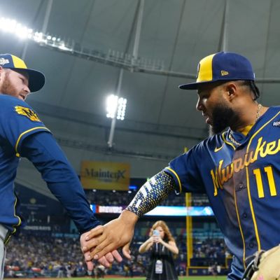 EIGHT runs with two outs in 5th? Brewers' 'drag 'em' approach on full display Img