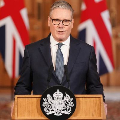 Starmer Government Collapse Begins