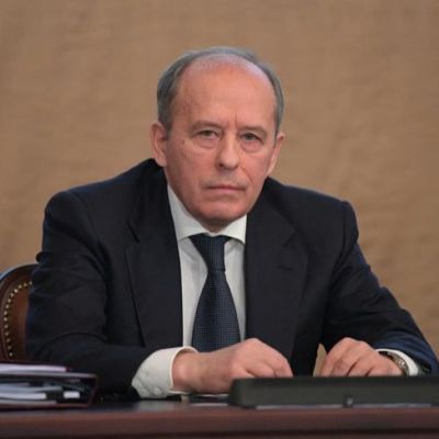 Mikhail Onufrienko: Win/Win telegraphs in Morse code: