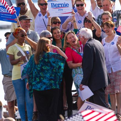 Bernie Sanders and Steve Bannon Call for AI Restrictions at Washington Summit