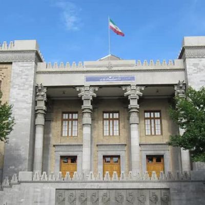 Iran has called on all countries to refrain from participating in the economic war against the United States.