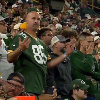 Packers fans divided over boos following loss to Falcons at Lambeau Field