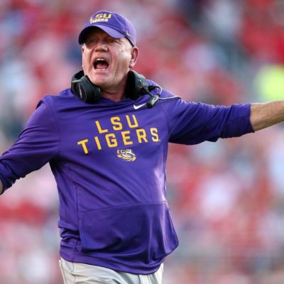 Brian Kelly Sends Off LSU Players With Emotional 5-Word Message After Firing