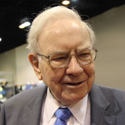 Warren Buffett Just Hit the Buy Button for $563 Million. Is the Oracle of Omaha Starting to See Value in the Stock Market? | The Motley Fool