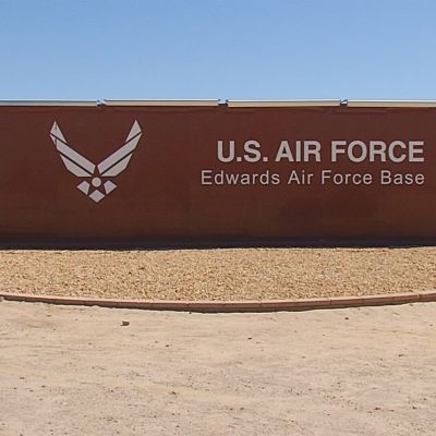 B-52 crash at Edwards Air Force Base kills 8; community mourns loss