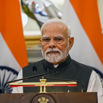 Trump Says He Plans to Visit India at Modi’s Invitation