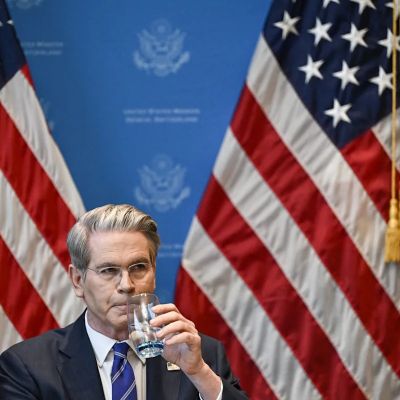 U.S.-China deal signals Trump’s team wants de-escalation, leaving analysts wondering if this is a clean-up operation or longer term strategy