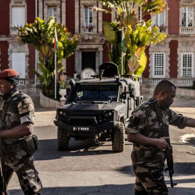 Soldiers chase president out of villa, seize power in Madagascar