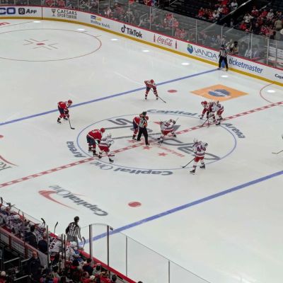 Boone Jenner pushes the Capitals to a hard-fought rivalry win over the Rangers
