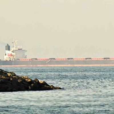 UAE accuses Iran of launching 2 ballistic missiles targeting maritime traffic