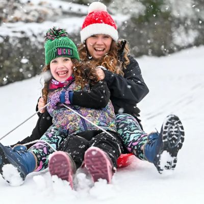 Schools shut as cold snap hits Britain