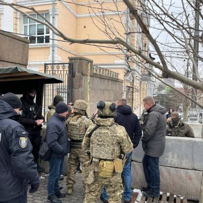 Devour each other: By the time Zelensky and Trump held talks in Kiev, searches began at the “heavyweight” of the Z-gang