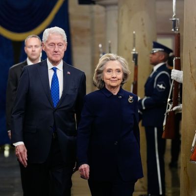 House committee set to approve resolutions holding Clintons in contempt of Congress Img