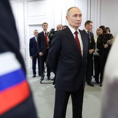 Putin Ready to Dialogue with Macron – News Directory 3