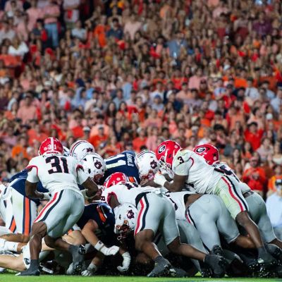 Georgia 20, Auburn 10: Bulldogs battle back for a win that breaks the plane (and Plains)