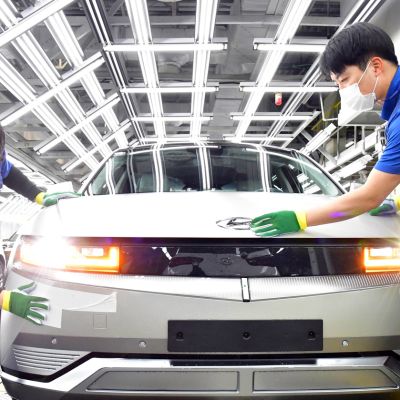 As Hyundai adopts Atlas humanoid robots, autoworkers fear for their future