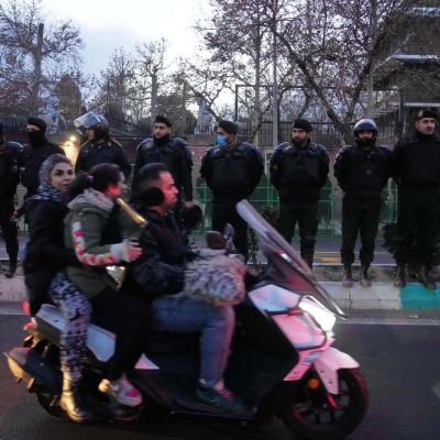 Iran’s nationwide protests feel smothered after a weeklong crackdown and internet outage