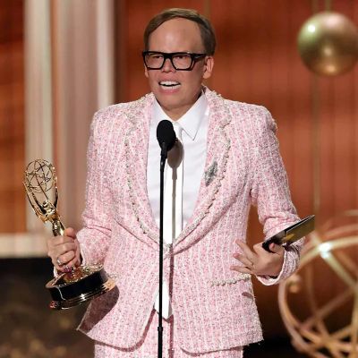 “Somebody Somewhere”‘s Jeff Hiller Is in Shock Winning First Emmy, Thanks Husband and Family for ‘Never Laughing at Me’