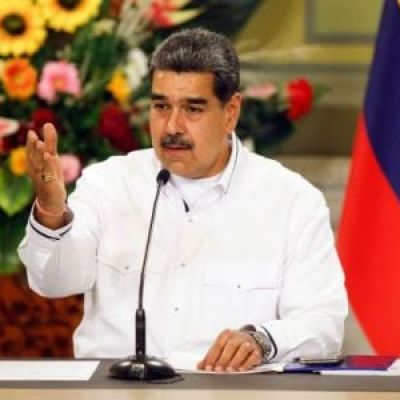 Reuters: Trump gives Maduro 1 week to leave Venezuela, closes its airspace
