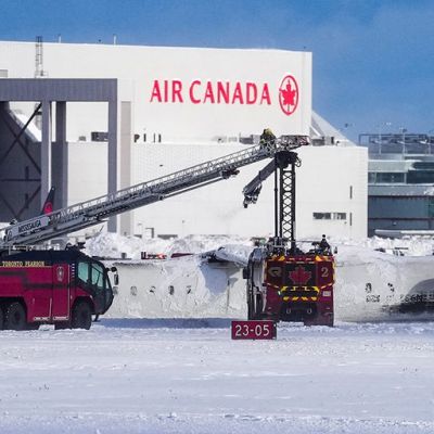 Toronto plane crash: Delta offers payment to victims amid investigation of plane that flipped upside down