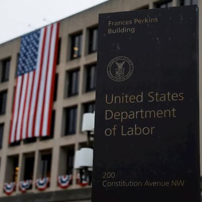 Dollar soft as possible US shutdown, jobs report delay hurt sentiment – SABC News