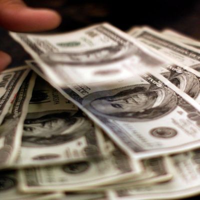 Pakistan seeks $10 bn US facility to bolster forex stability – CNBC TV18