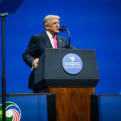 Is Donald Trump Sick? POTUS’ Bruising And Yellow Complexion Spark Fresh Health Concerns