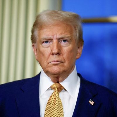 Trump Says Negotiators Will Fly To Pakistan On Monday, Again Threatens To Strike Iranian Infrastructure If No Deal Is Reached