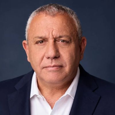 Eisenkot Urges Netanyahu to Leave Office at Final Rally Before Vote