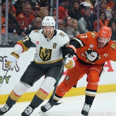 Golden Knights’ late comeback not enough to overcome Ducks in 4-3 loss