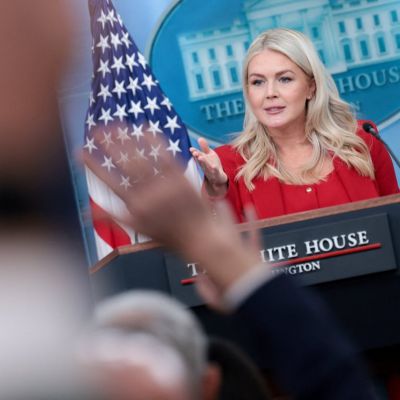 Karoline Leavitt’s resignation left Trump flat-footed with no plan to replace her as press secretary: official – AOL