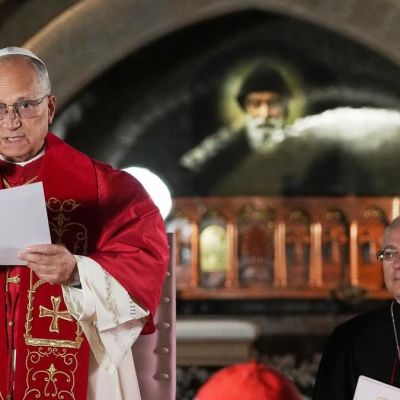 Pope pushes peace message on second day in Lebanon