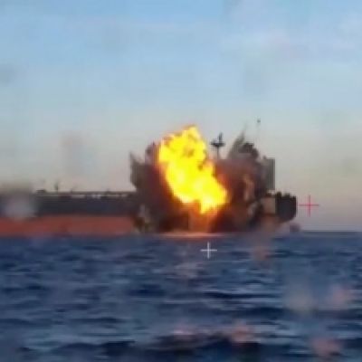 Dangerous games – Ukrainians hit Russian tanker in the Mediterranean