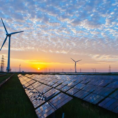 India’s Solar Capacity Reaches 157 GW as Renewable Energy Share Climbs to 42.55% of Total Power Capacity