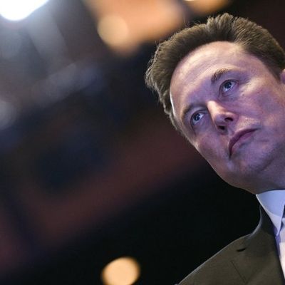 Elon Musk Offers to Pay All 50,000 TSA Officers’ Salaries as Airport Meltdown Enters Week Five