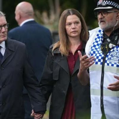 Starmer tells protesters to ‘respect grief of British Jews’