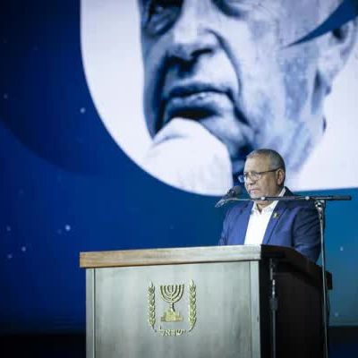No intel of threat to Gadi Eisenkot's life, Shin Bet finds, after leading PM contender requests security detail