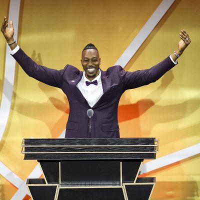 “LeBron James lurking like a predator” – NBA fans react as Dwight Howard caught off guard by ex-Lakers teammate’s appearance at HOF induction