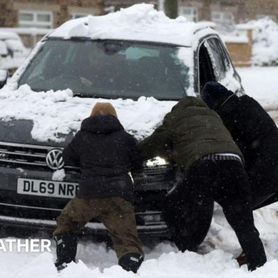 UK Weather: Travel disruption likely as snow and ice warnings hit