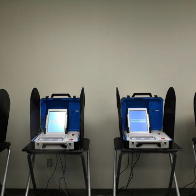 Who filed to run in the March primaries?
