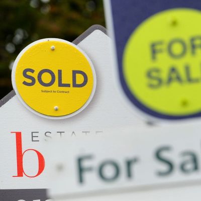 Average UK house price falls as ‘market catches its breath’