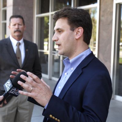 Some Arizona Democrats stay home while their primary opponents get invited to schmooze in Washington