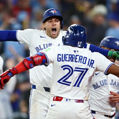 MLB playoffs 2025: George Springer launches Blue Jays into World Series with stunning, go-ahead home run in Game 7 thriller vs. Mariners