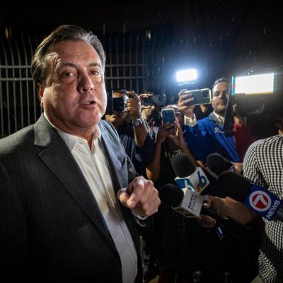 Gov. DeSantis removes Miami City Commissioner Alex Díaz de la Portilla from office