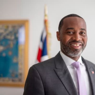 Bermuda premier defends ‘robust’ insurance sector after 777 Re crisis