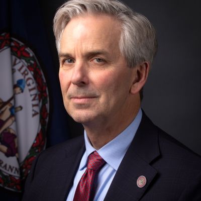 Youngkin replaces chief known for tight control of Virginia agencies