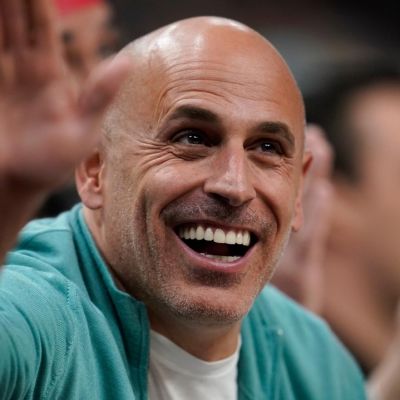 T-wolves, Lynx co-owner Lore agrees to sell his controlling stake at a $4.5B value, AP source says